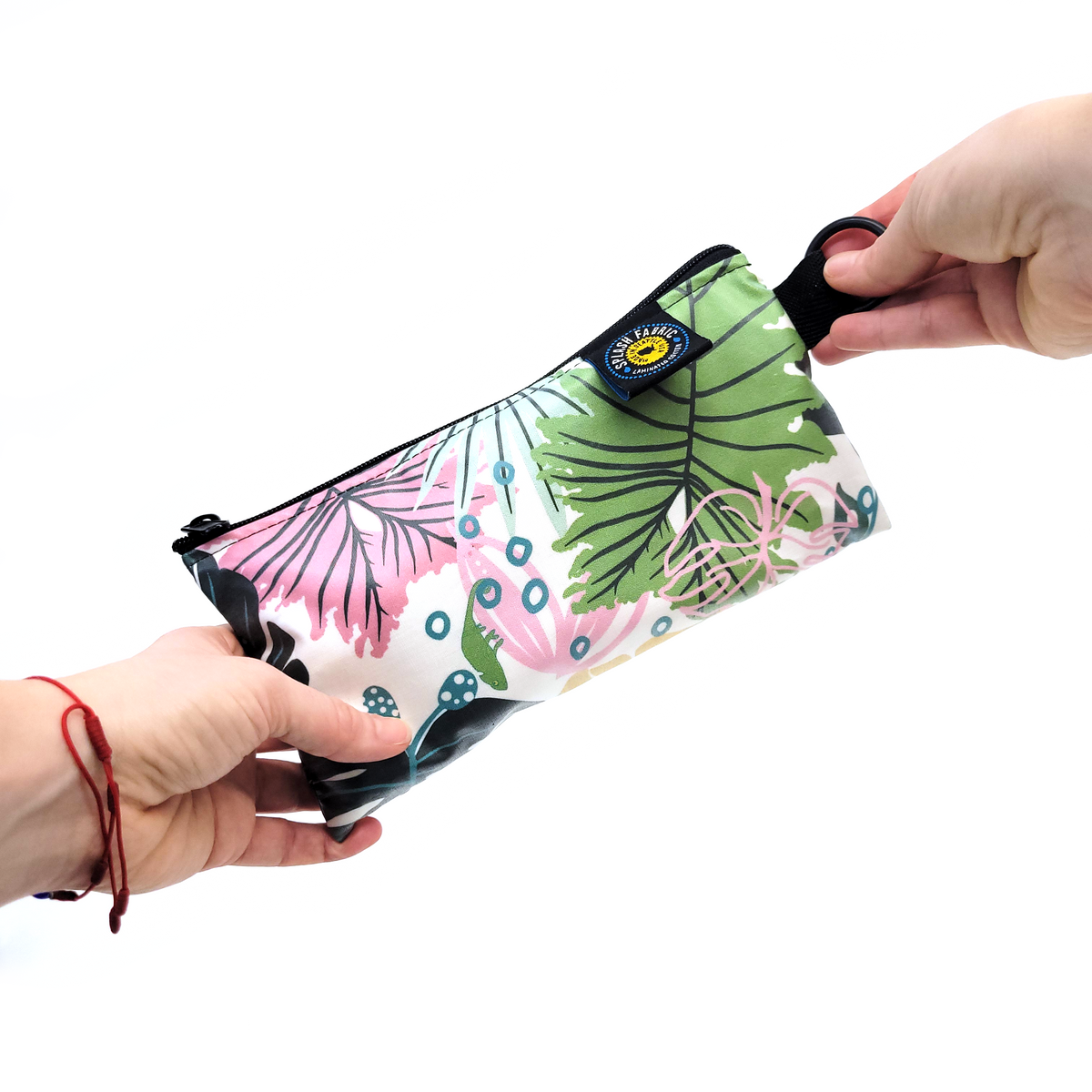Splash Laminate Cotton Zipper Pouch Sewing Kit - Sheep
