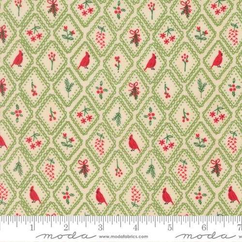 Holiday Cheer Mistletoe 806185
