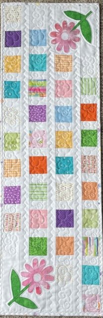Charming Spring Table Runner Pattern