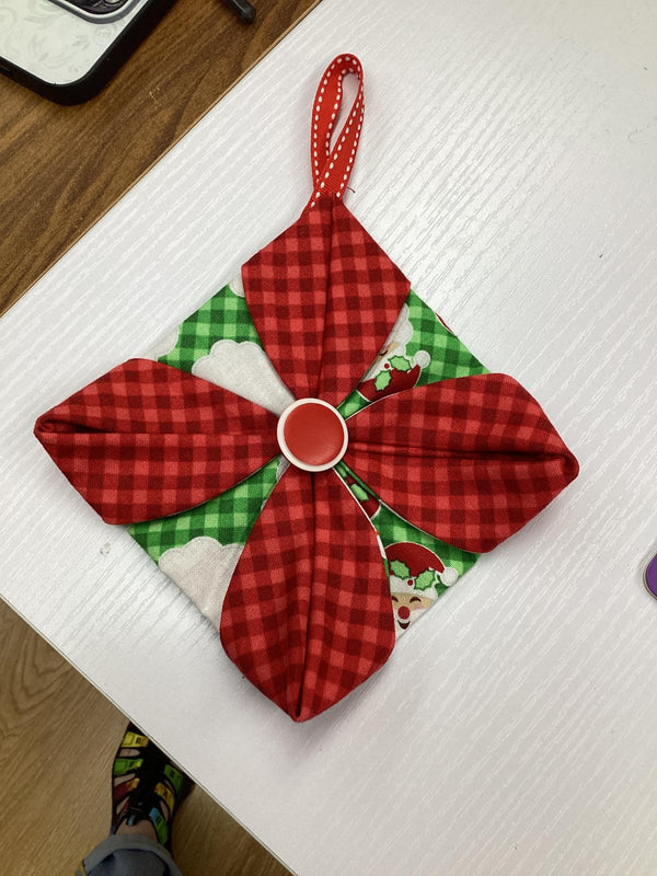 Circle to Square Ornament