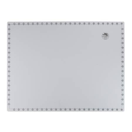 Creative Grids Self-Healing Grid-Free Rotary Cutting Mat 18in x 24in