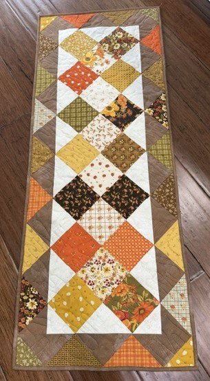 Jolie Bountiful Table Runner Kit