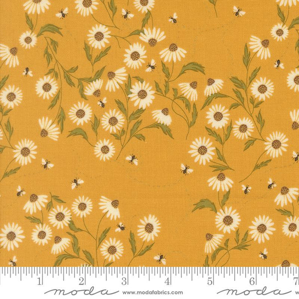 Ladybug Whimsy Metal Golden 48442 13M Moda #1