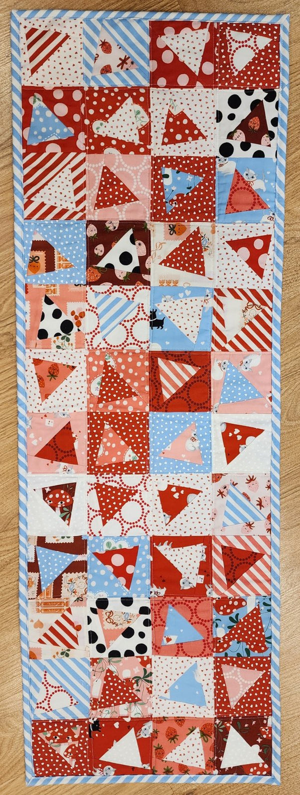 Lil' Katrina Funny Valentine Table Runner Kit