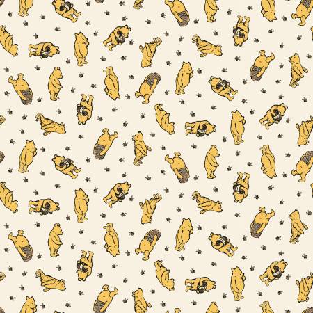 Winnie the Pooh Toss Cream Flannel 6F131